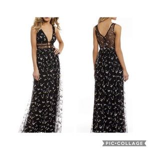 Blondie nites long Floral sleeveless dress